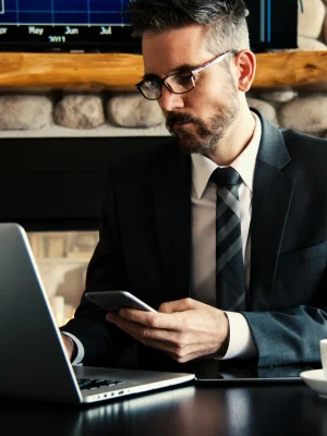 pexels-snapwire-618613